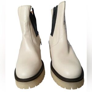 Free people BRAND NEW JAMES CHELSEA BOOT.  White size 37